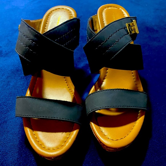 Tommy Hilfiger Wedges - Picture 5 of 6